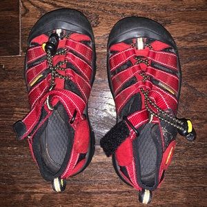 Red Keen H2 Sandals